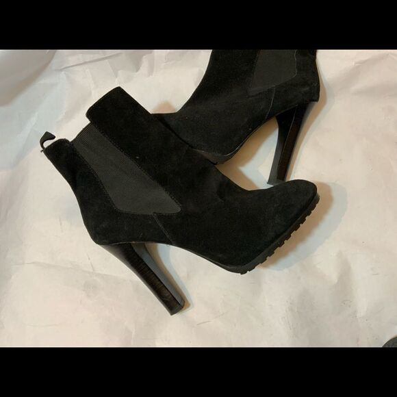 Lauren Ralph Lauren LRL Tiara Ankle Chelsea Boots Suede Heel Booties Size 10B - Picture 8 of 8